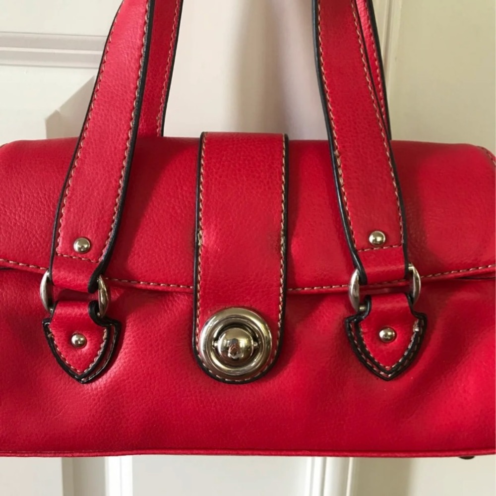 Red handbag - Picture 3 of 6